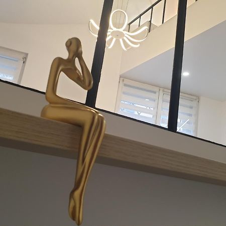 Mezza'Nimes Apartment Екстериор снимка