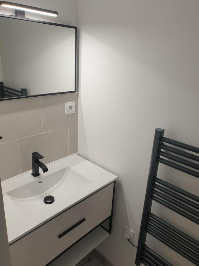 Mezza'Nimes Apartment Екстериор снимка